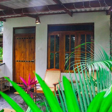 Manju Homestay Sigiriya Luaran gambar