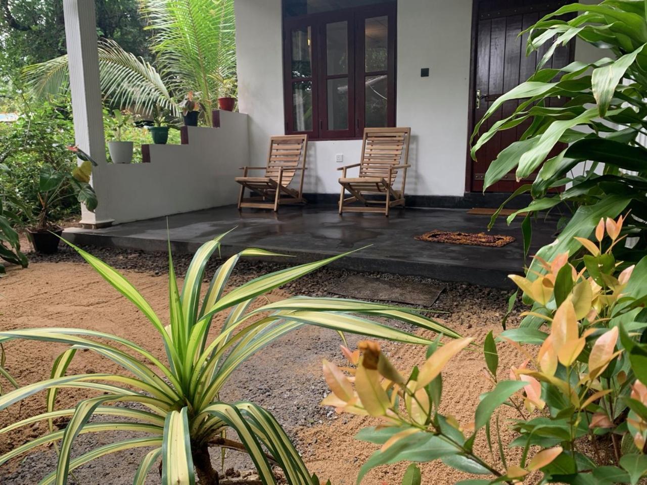 Manju Homestay Sigiriya Luaran gambar