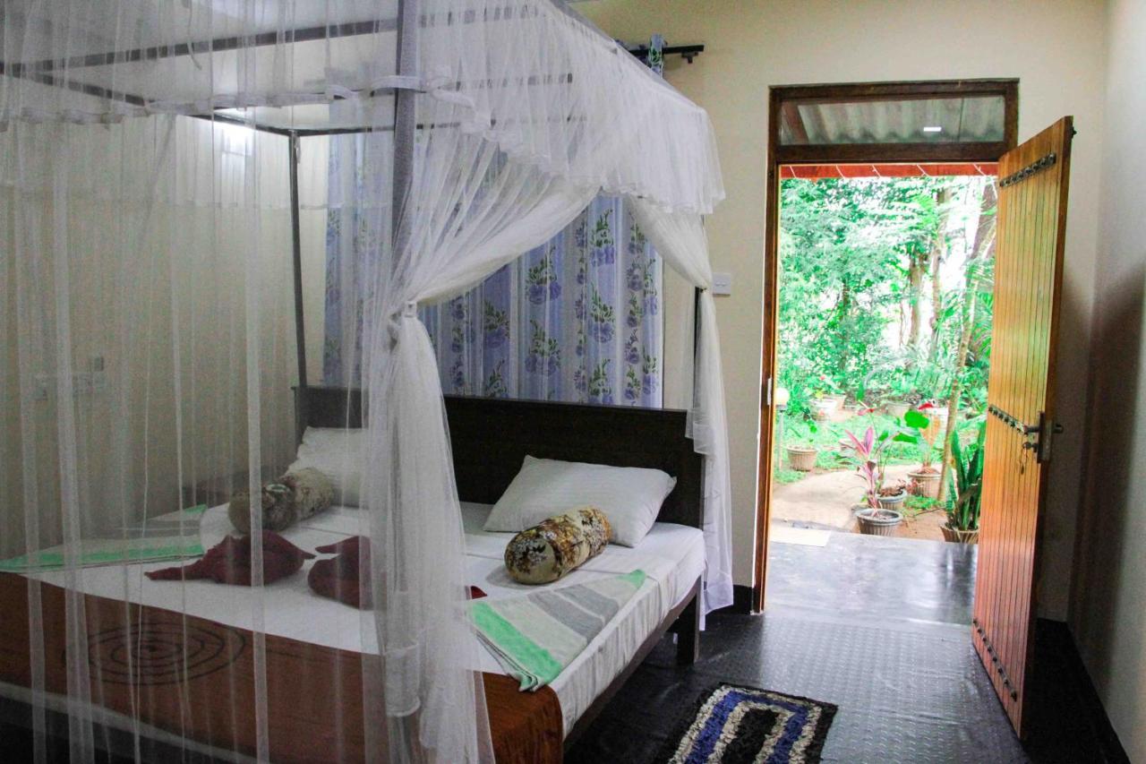 Manju Homestay Sigiriya Luaran gambar