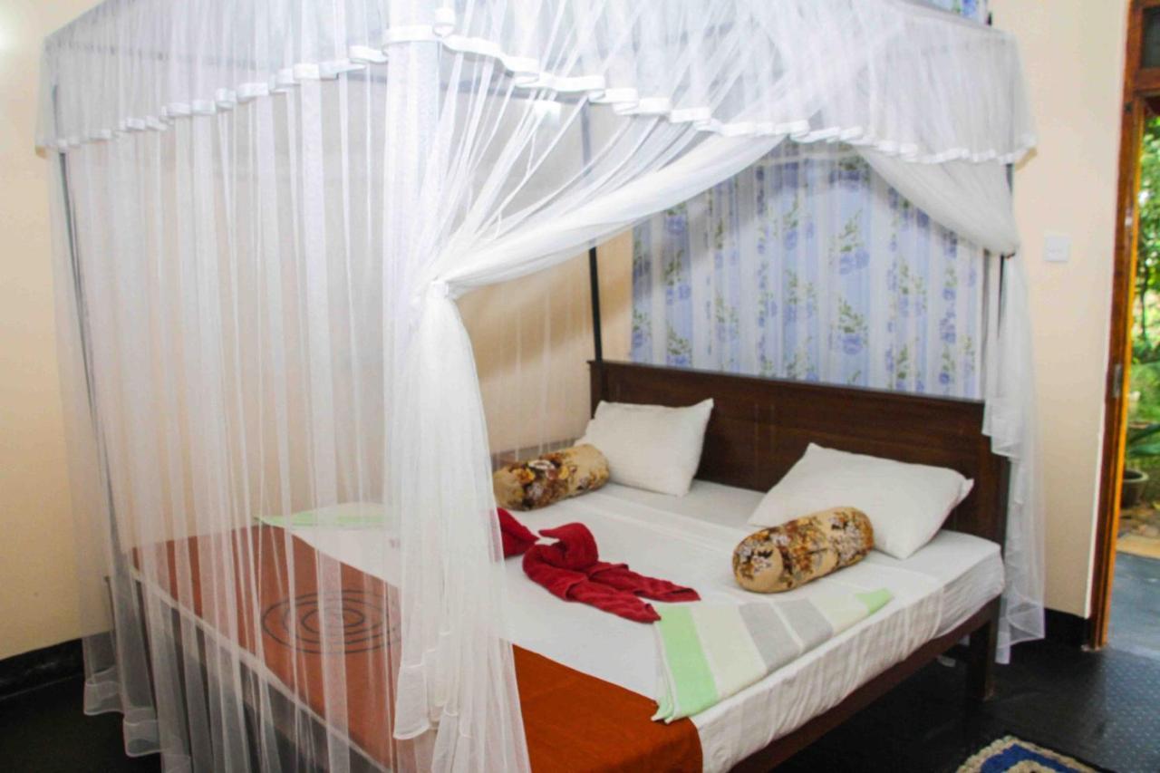 Manju Homestay Sigiriya Luaran gambar