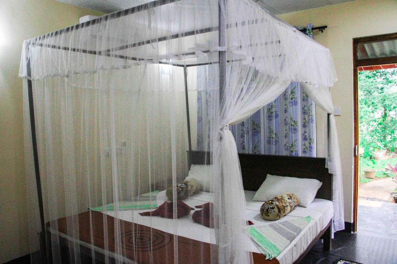 Manju Homestay Sigiriya Luaran gambar