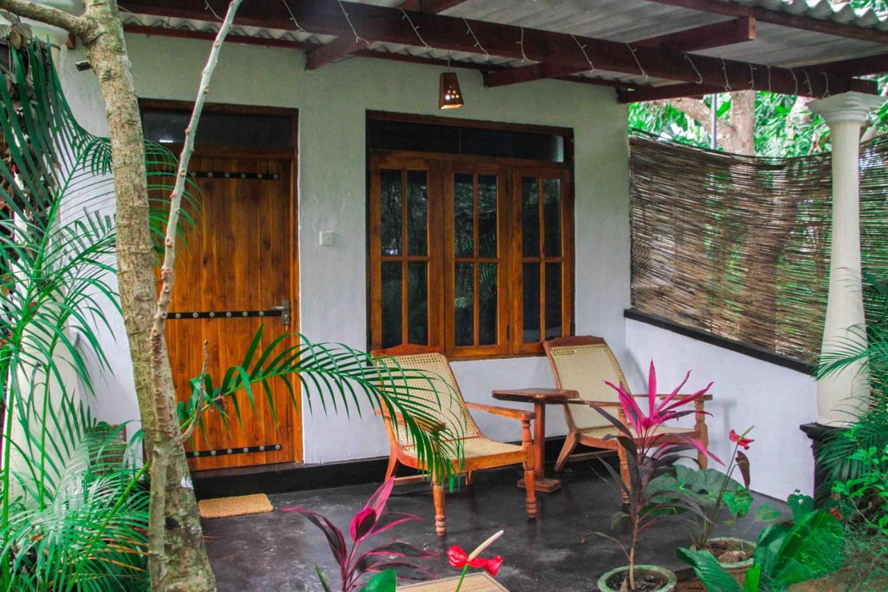 Manju Homestay Sigiriya Luaran gambar